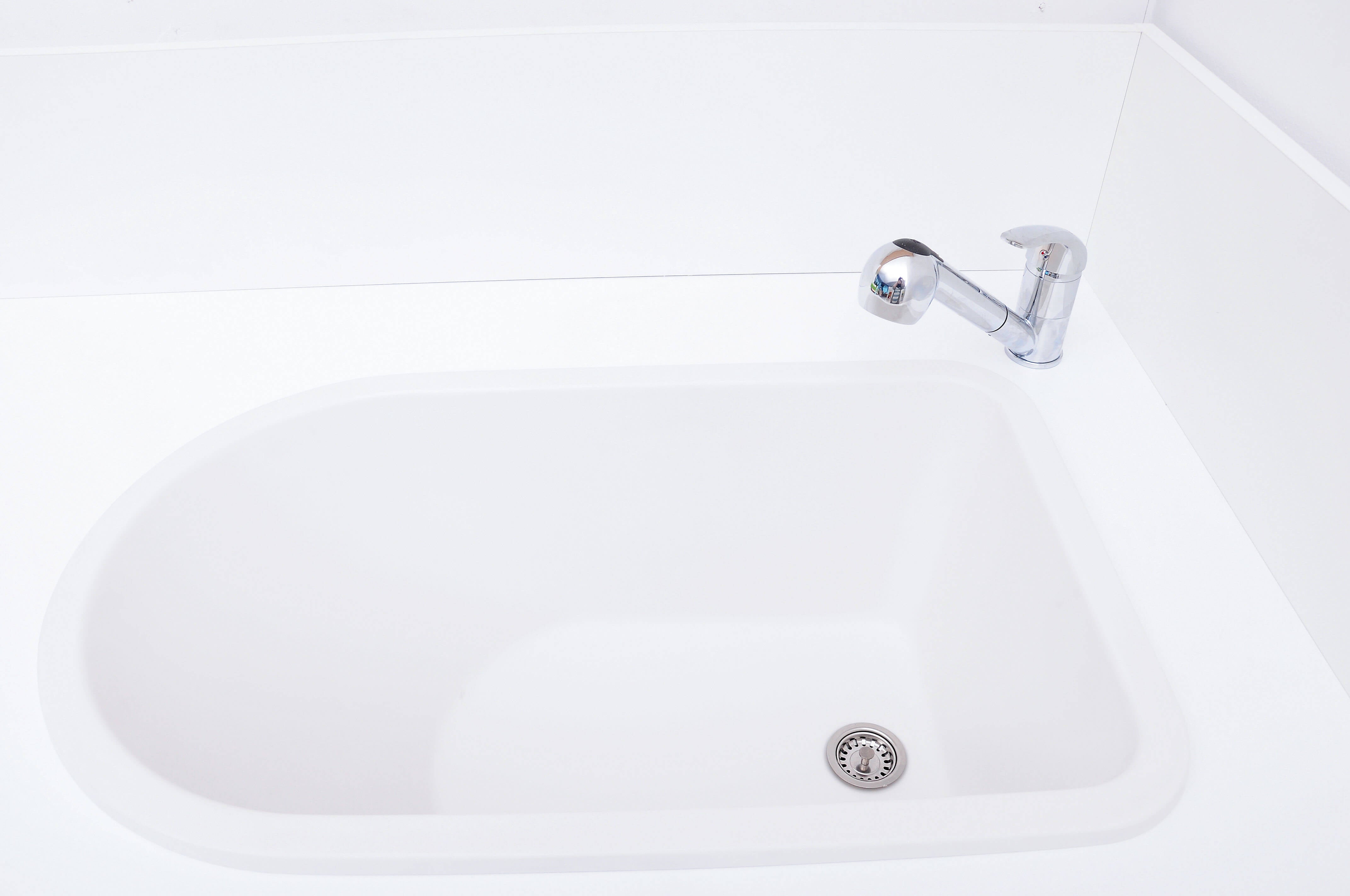 Wickelkommoden-Landschaft XXL mit Treppe und Waschbecken/Badewanne