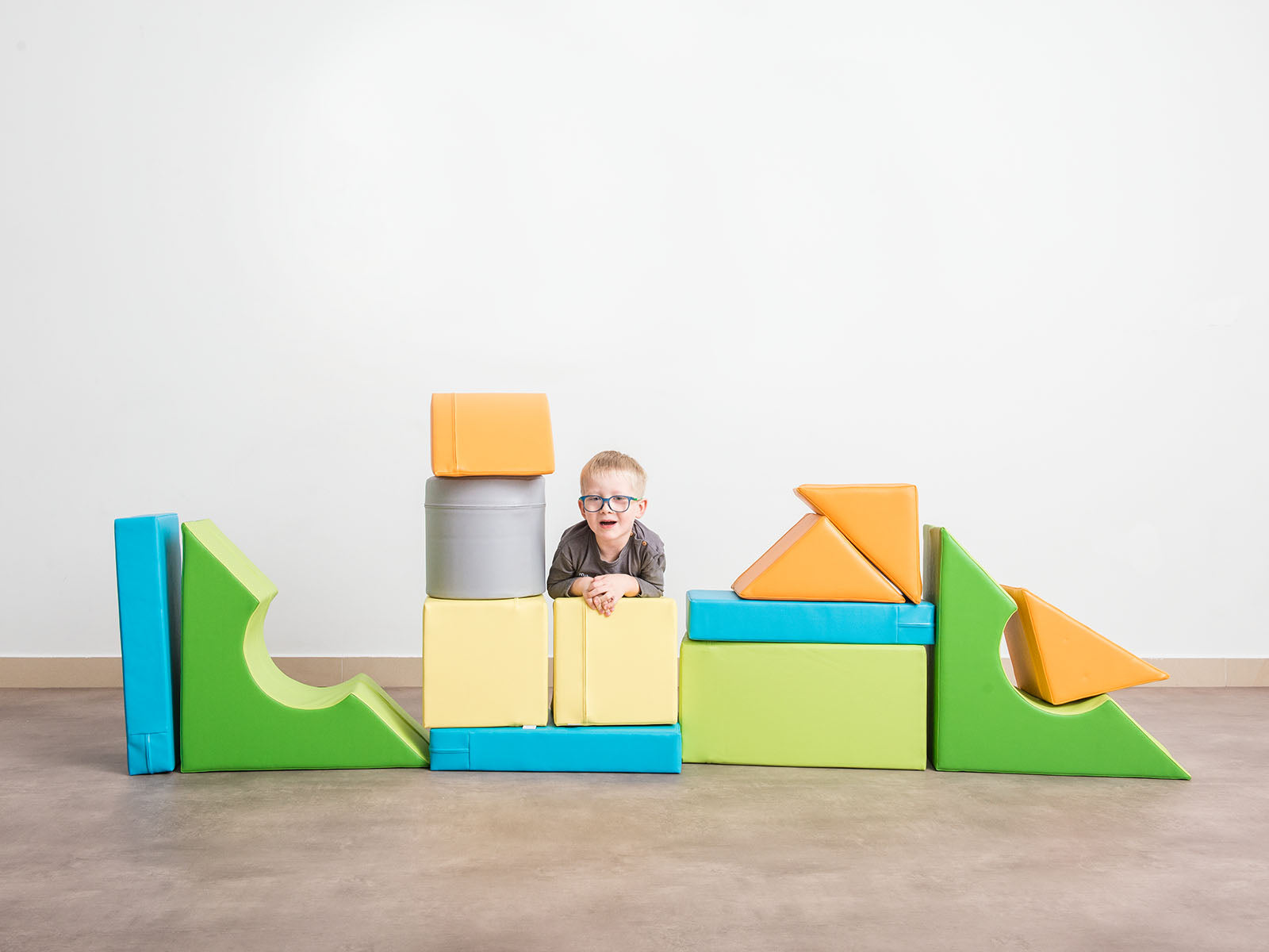 Blocs de construction en mousse M avec couvercle 14 pièces.