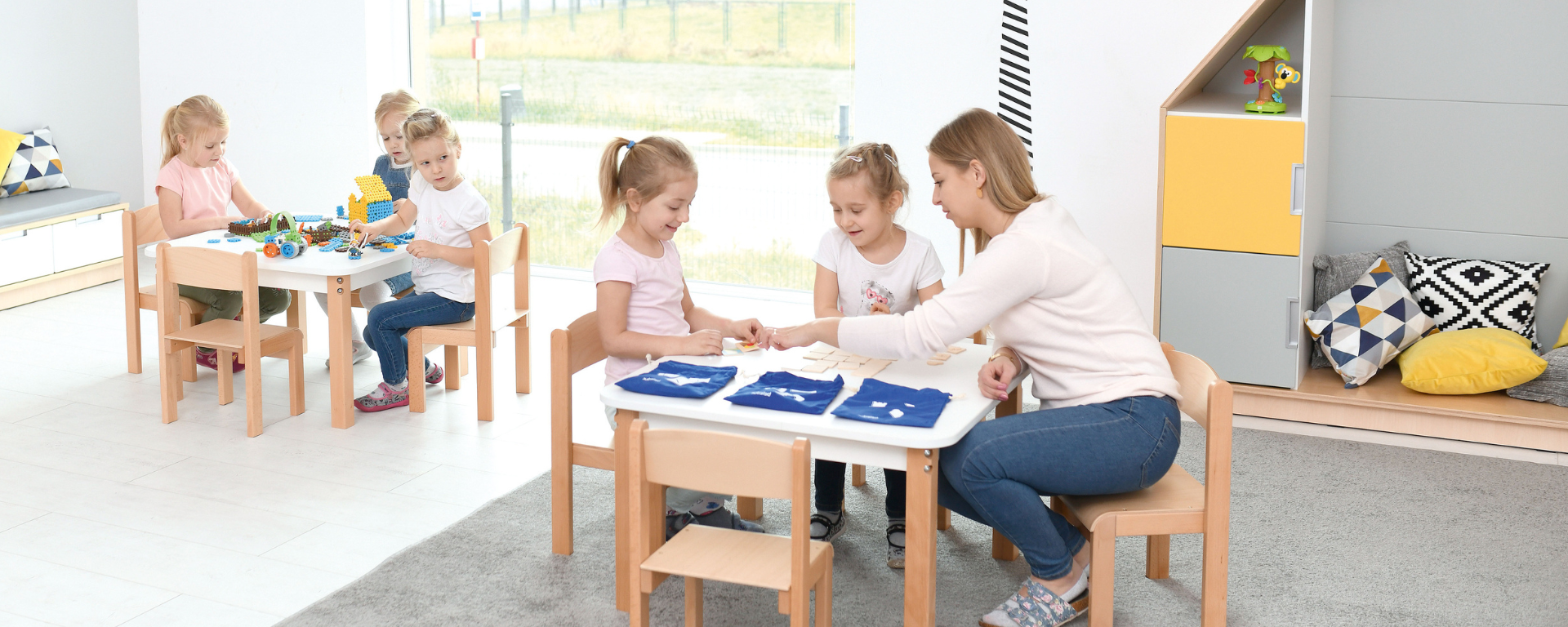Kindergarten Stühle & Tische aus Holz & Stahl