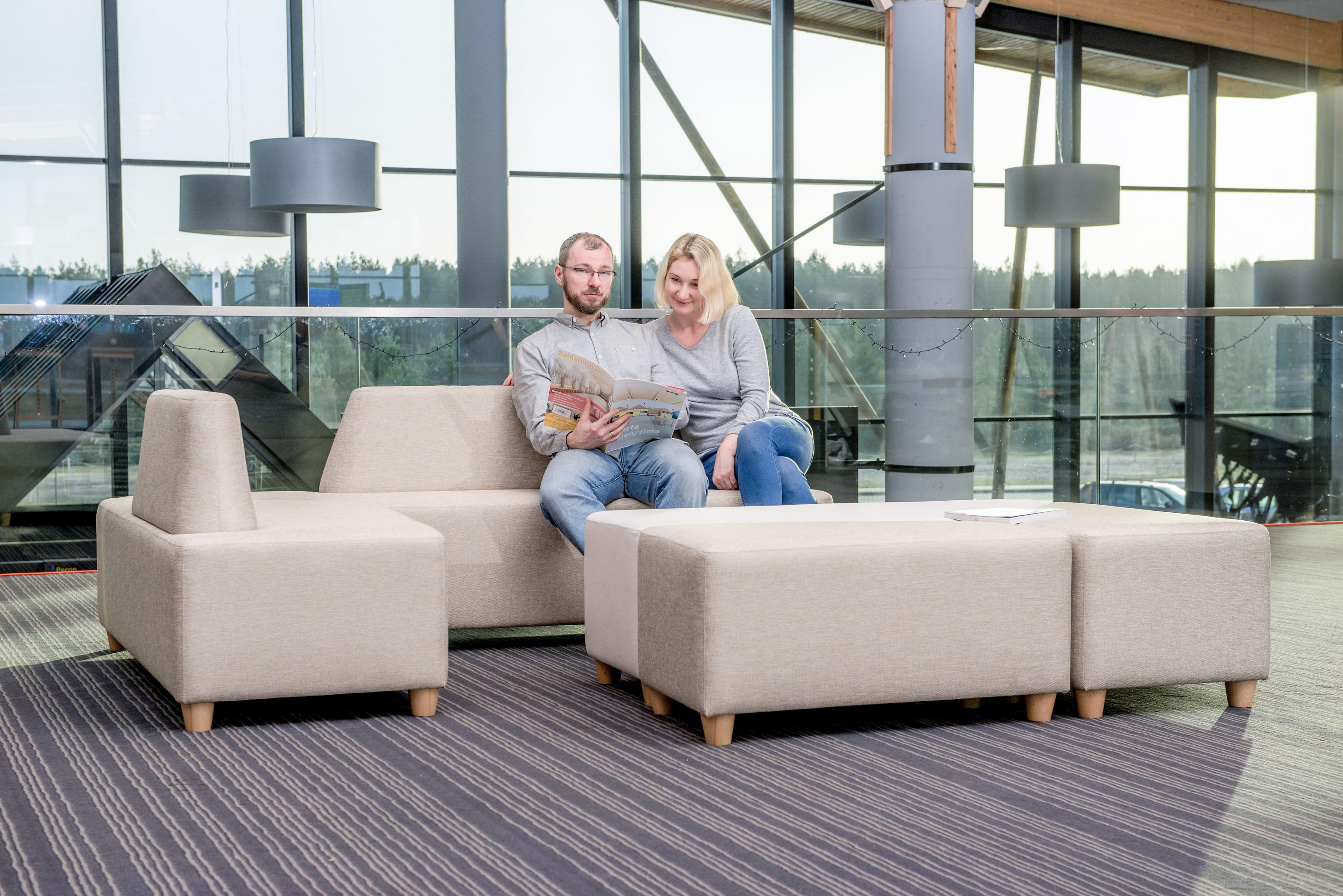 Sitzlandschaft für Foyer, beige – Bequem & strapazierfähig