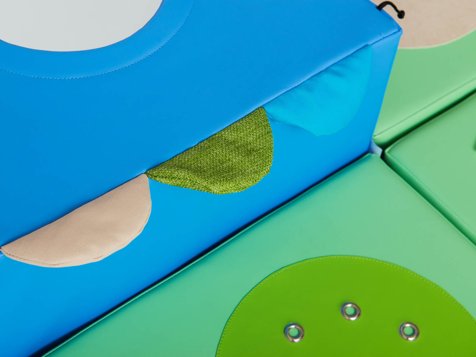 Explorateur sensoriel d'île rampant