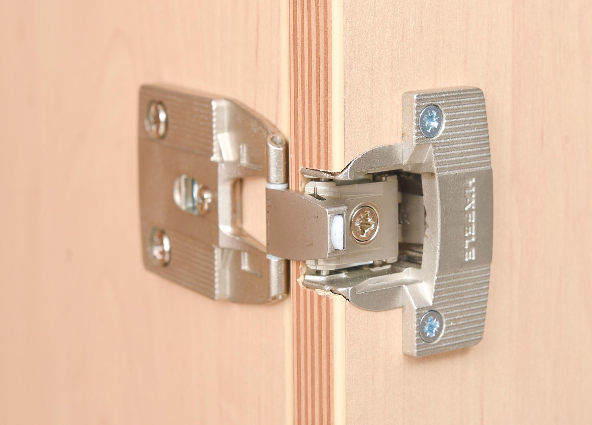 Flexi Kleiderschrank 2 – Perfekt für Personal, Erzieher, Schüler