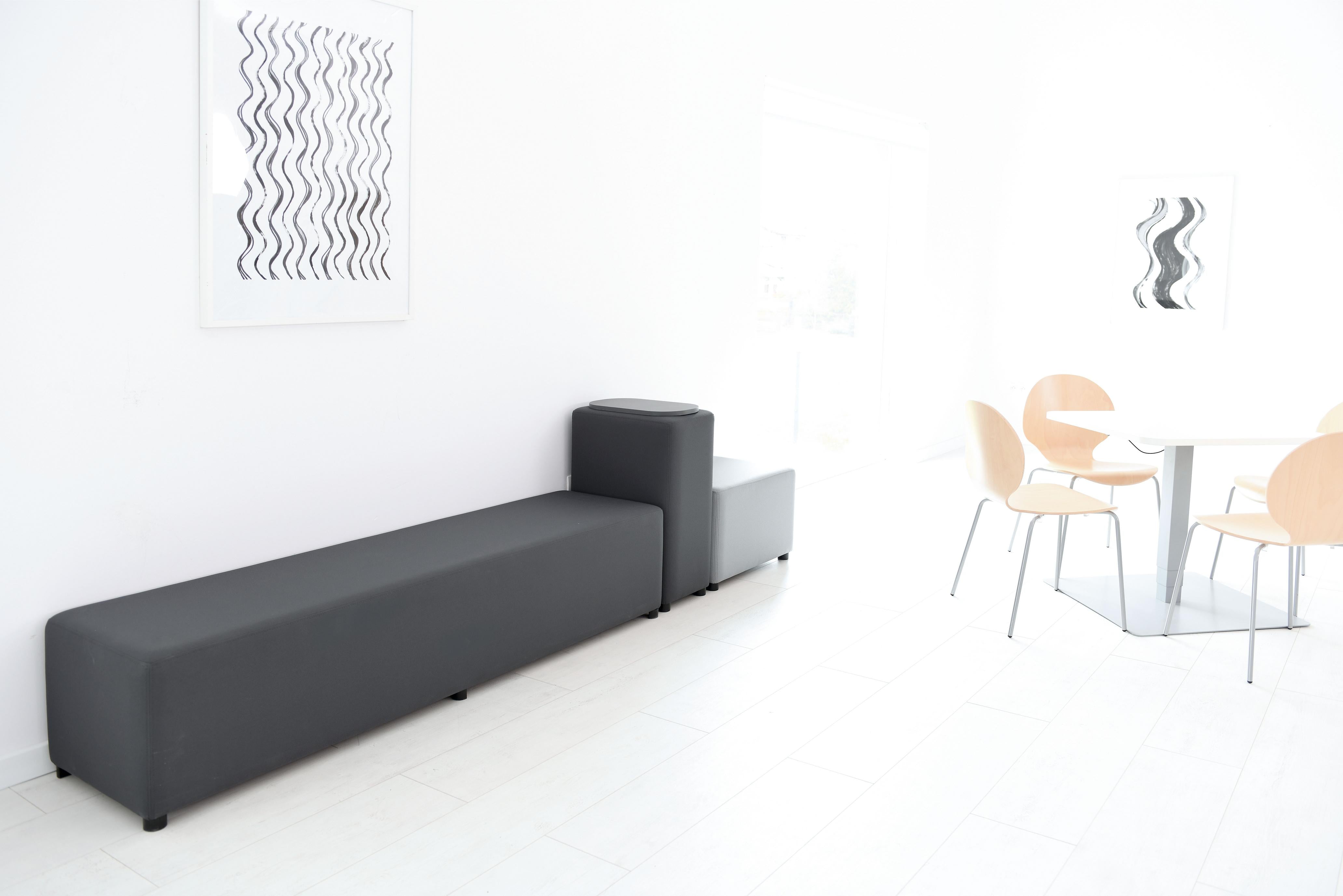 Sitzlandschaft Blocks maxi 5 im modernen Gruppenraum.