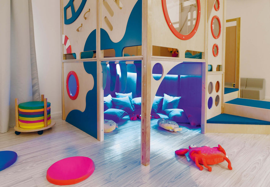 Kindergarten Hochebene Podeste & Spielburgen für die Kita & Krippe