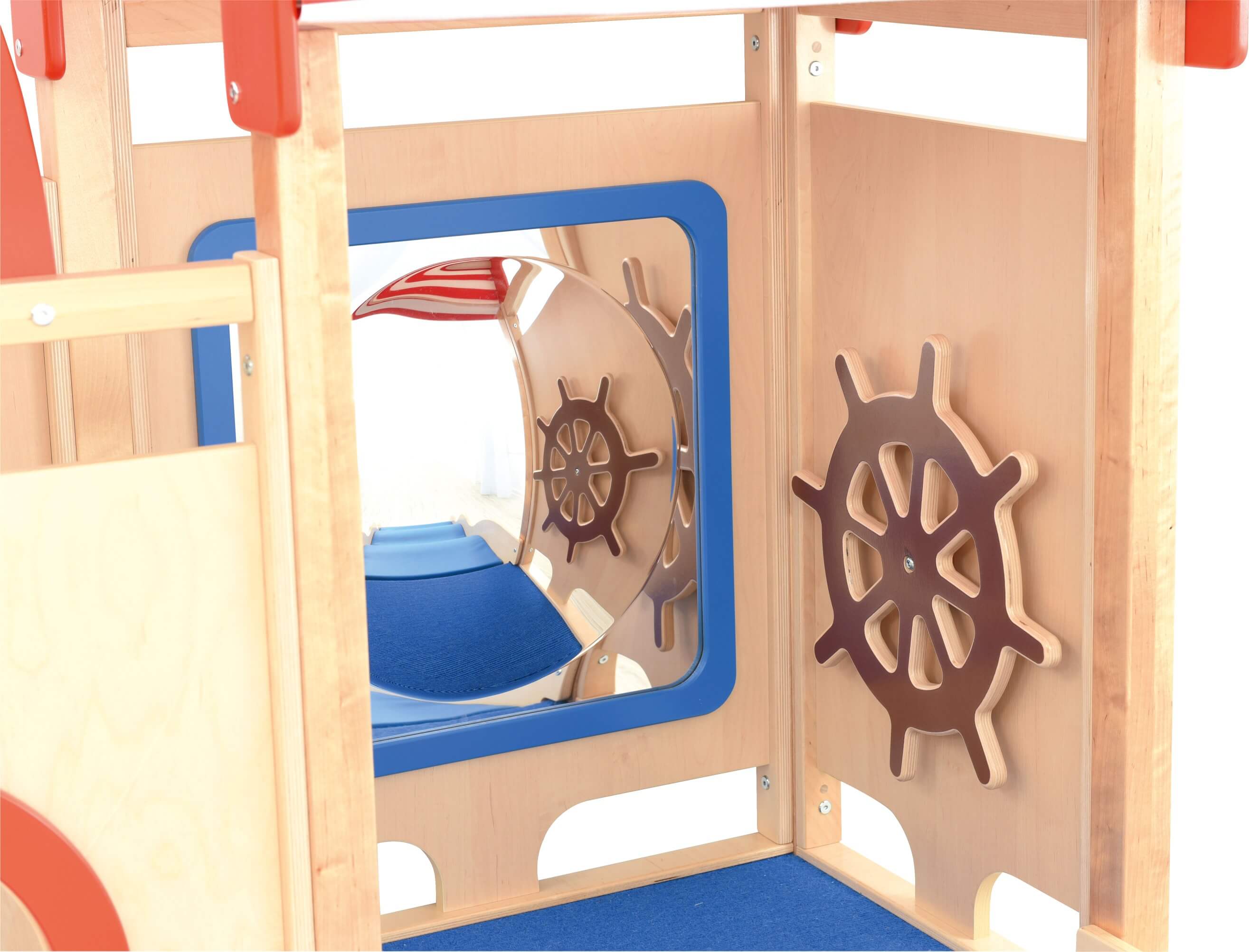 Spielpodest Ahoi! für Krippen und Kindergarten Detailansicht Spiegel