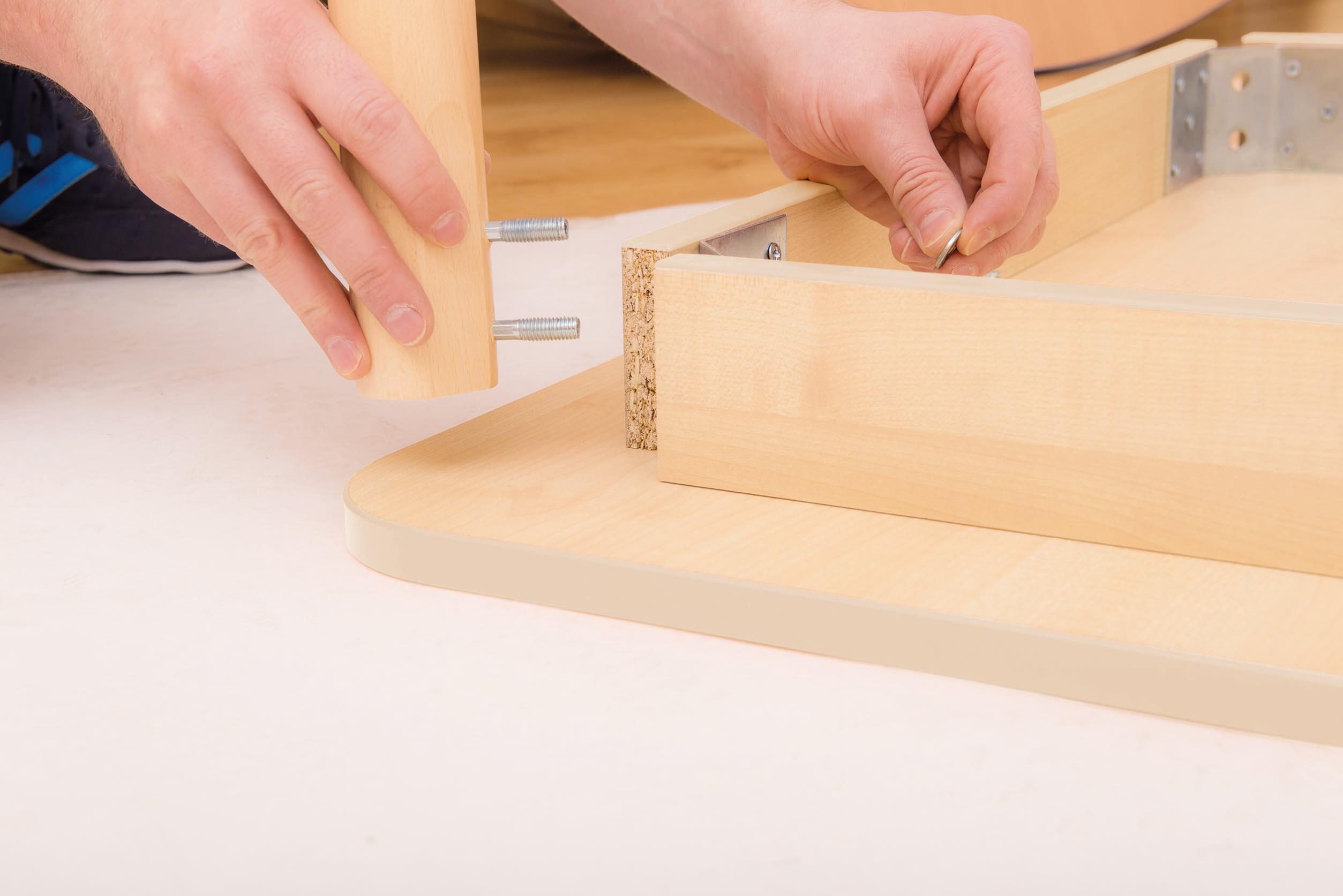 Table - différentes couleurs, formes et hauteurs